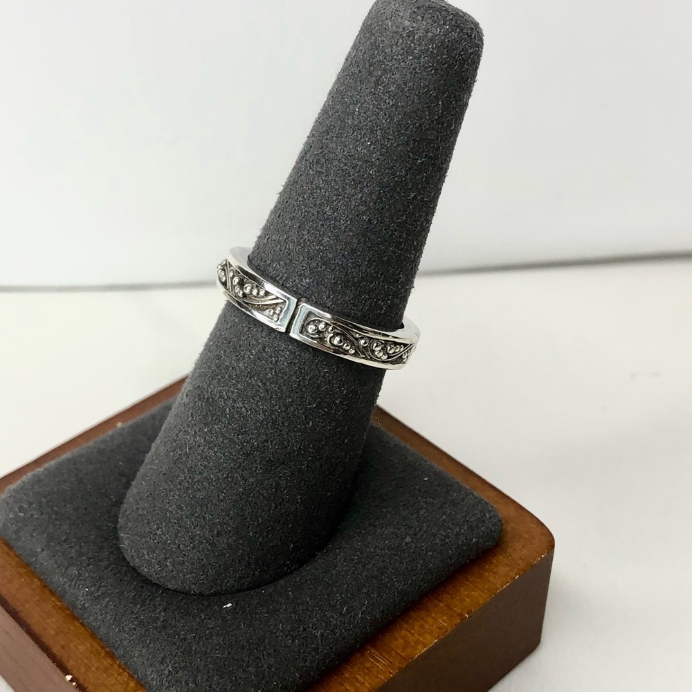 LOIS HILL Sterling Silver Narrow Band Ring w Granulated Scroll Design Sz 7-3/4 - Picture 8 of 17